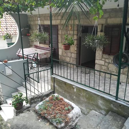 Apartmani Maruncic Omiš Zewnętrze zdjęcie