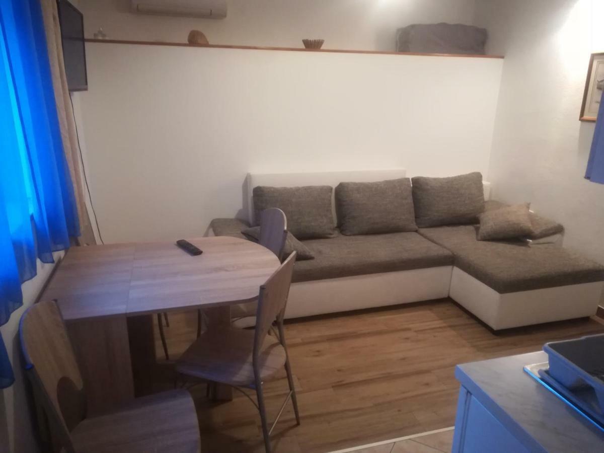 Apartmani Maruncic Omiš Zewnętrze zdjęcie