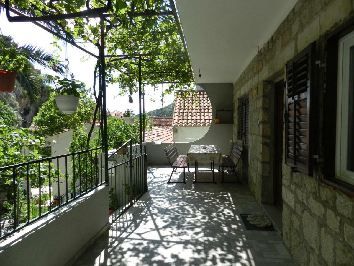Apartmani Maruncic Omiš Zewnętrze zdjęcie